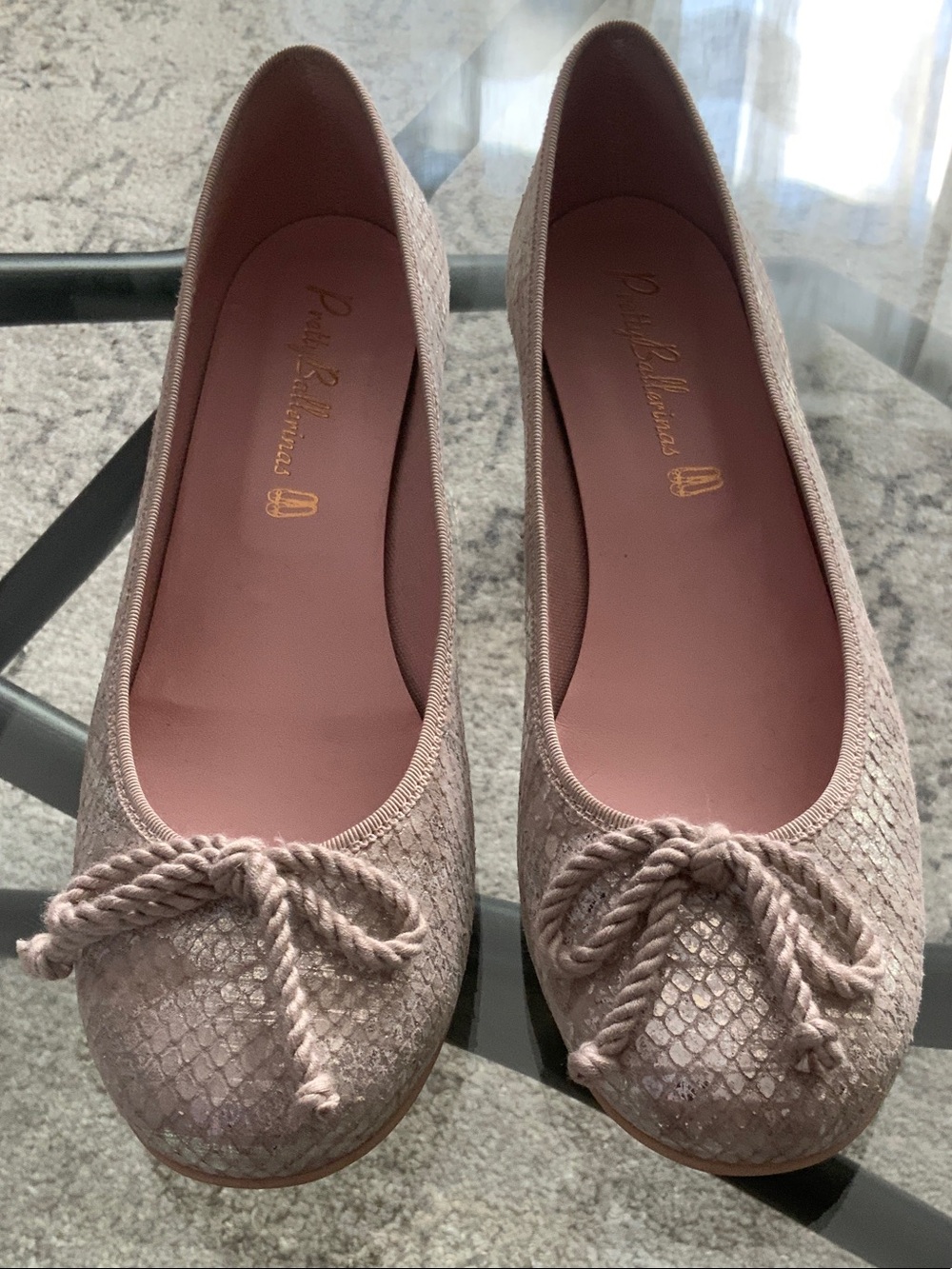 Pretty Ballerinas Gray and silver snake print heeled ballerinas with Bow 38